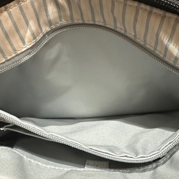 Pacsafe City Safe LS100 Crossbody Anti Theft Travel Bag, Charcoal and Black - Picture 12 of 15